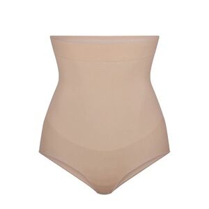 ❌SOLD NWT SKIMS Everyday Sculpt High Waist Brief